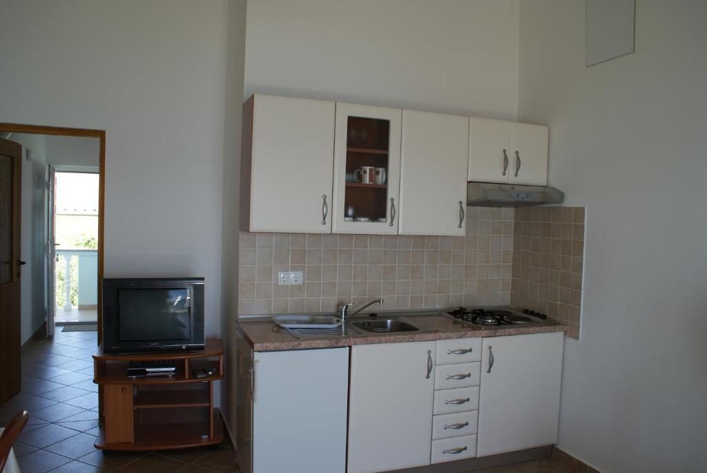 Apartments Jurjevic Petrcane Kamer foto